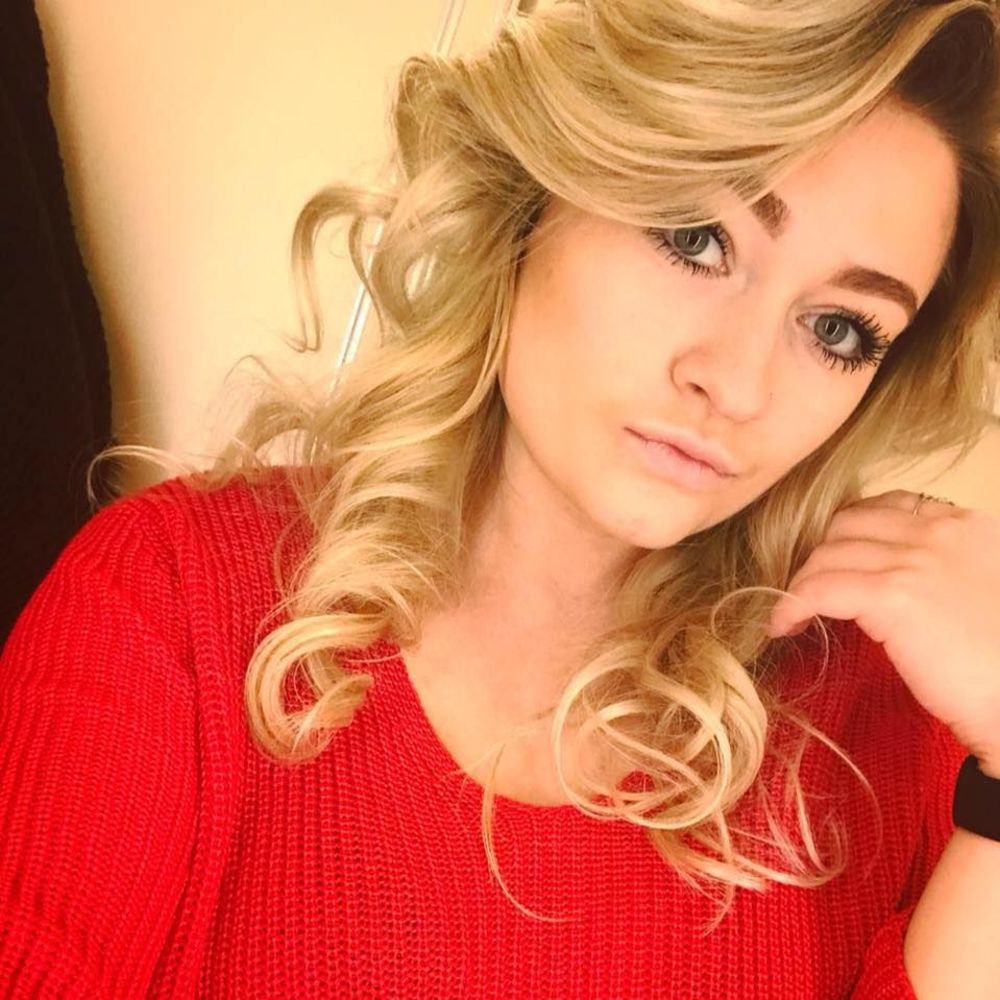 Meet your Posher, Abby